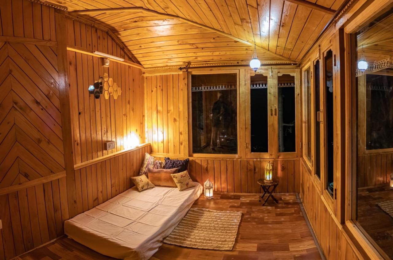 Freebird Nest Jibhi Hotel Eksteriør billede